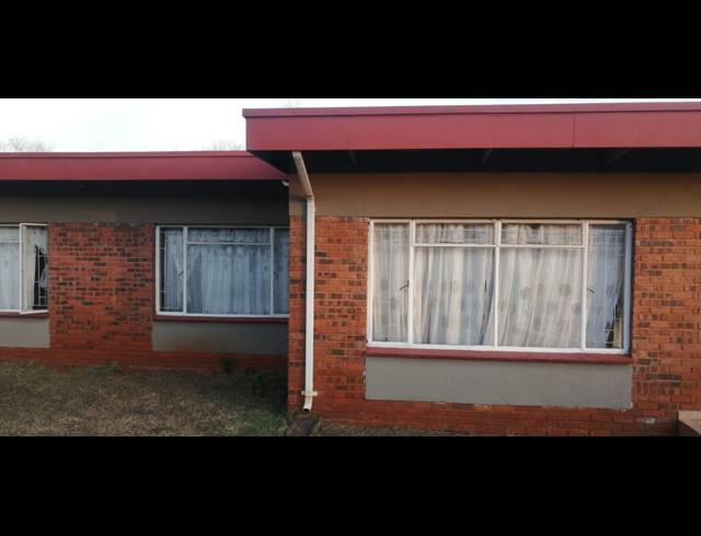 3 BEDROOM HOUSE FOR SALE IN SUNNYRIDGE